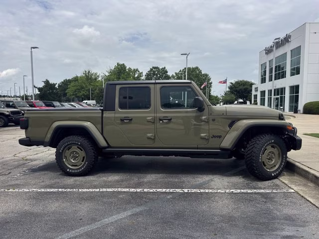 2026 41 Jeep Gladiator Willys 41 4X4 Truck