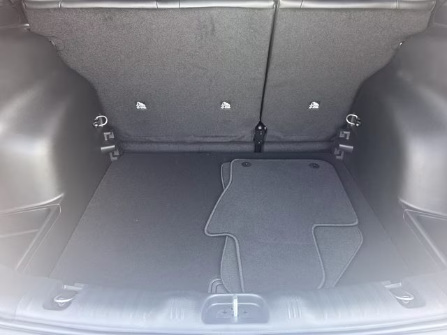 2026 Bright White Clearcoat Jeep Compass Latitude Altitude 4X4 SUV