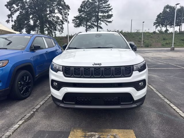 2026 Bright White Clearcoat Jeep Compass Latitude Altitude 4X4 SUV