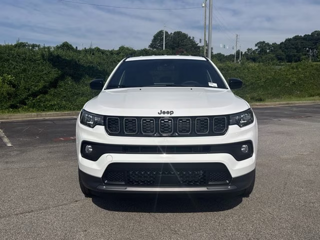 2026 Bright White Clearcoat Jeep Compass Latitude Altitude 4X4 SUV