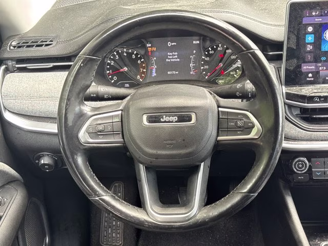 2022 Bright White Clearcoat Jeep Compass Latitude Lux 4X4 SUV