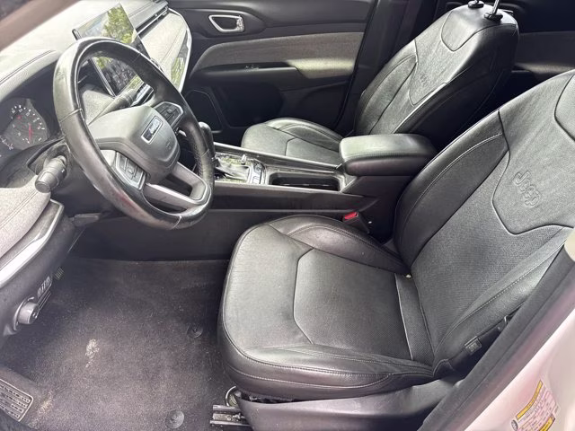 2022 Bright White Clearcoat Jeep Compass Latitude Lux 4X4 SUV