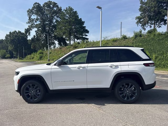 2026 Bright White Clearcoat Jeep Grand Cherokee 85th Anniversary Edition 4X4 SUV
