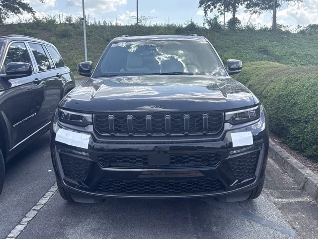 2026 Diamond Black Crystal Pearlcoat Jeep Grand Cherokee L Limited 4X4 SUV
