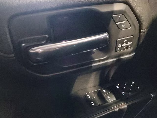 2020 Onyx Black GMC Sierra 1500 SLT 4X4 Truck