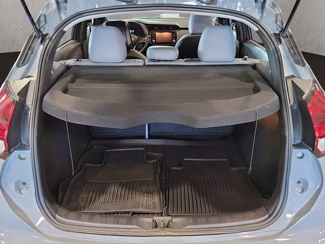 2024 Boulder Gray Pearl Nissan Kicks SR FWD SUV