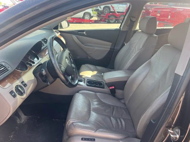 2007 United Gray Volkswagen Passat 3.6 AWD Crossover