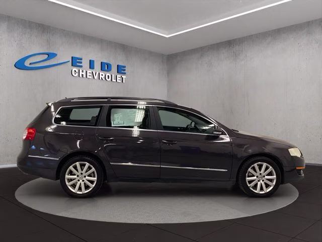 2007 United Gray Volkswagen Passat 3.6 AWD Crossover
