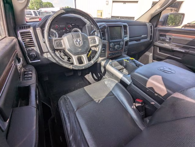 2017 Bright White Clearcoat Ram 2500 Laramie 4X4 Truck