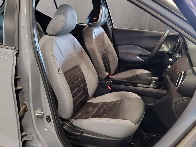 2024 Boulder Gray Pearl Nissan Kicks SR FWD SUV