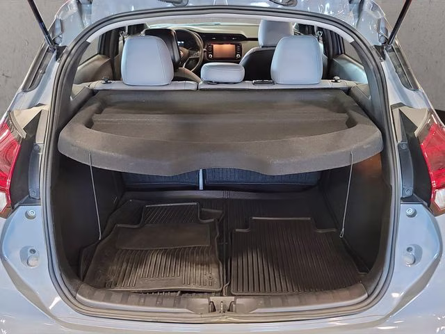 2024 Boulder Gray Pearl Nissan Kicks SR FWD SUV