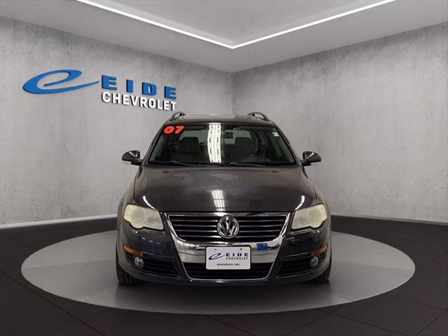 2007 United Gray Volkswagen Passat 3.6 AWD Crossover