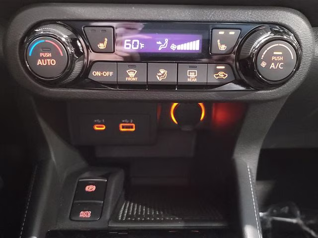 2024 Boulder Gray Pearl Nissan Kicks SR FWD SUV