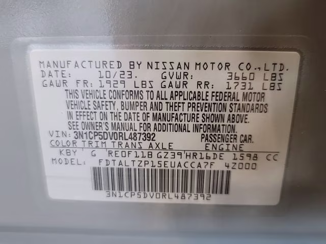 2024 Boulder Gray Pearl Nissan Kicks SR FWD SUV