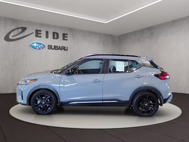 2024 Boulder Gray Pearl Nissan Kicks SR FWD SUV