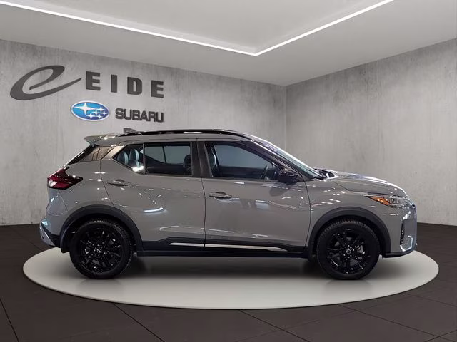 2024 Boulder Gray Pearl Nissan Kicks SR FWD SUV