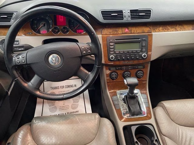 2007 United Gray Volkswagen Passat 3.6 AWD Crossover
