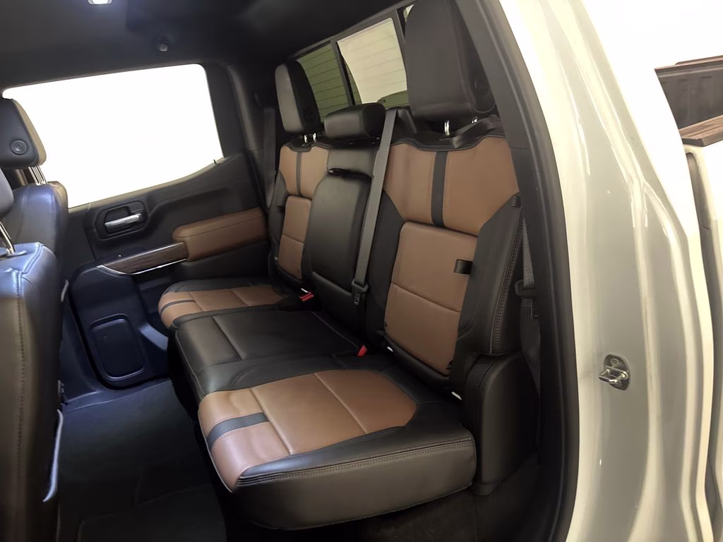 2021 Iridescent Pearl Tricoat Chevrolet Silverado 1500 High Country RWD Truck