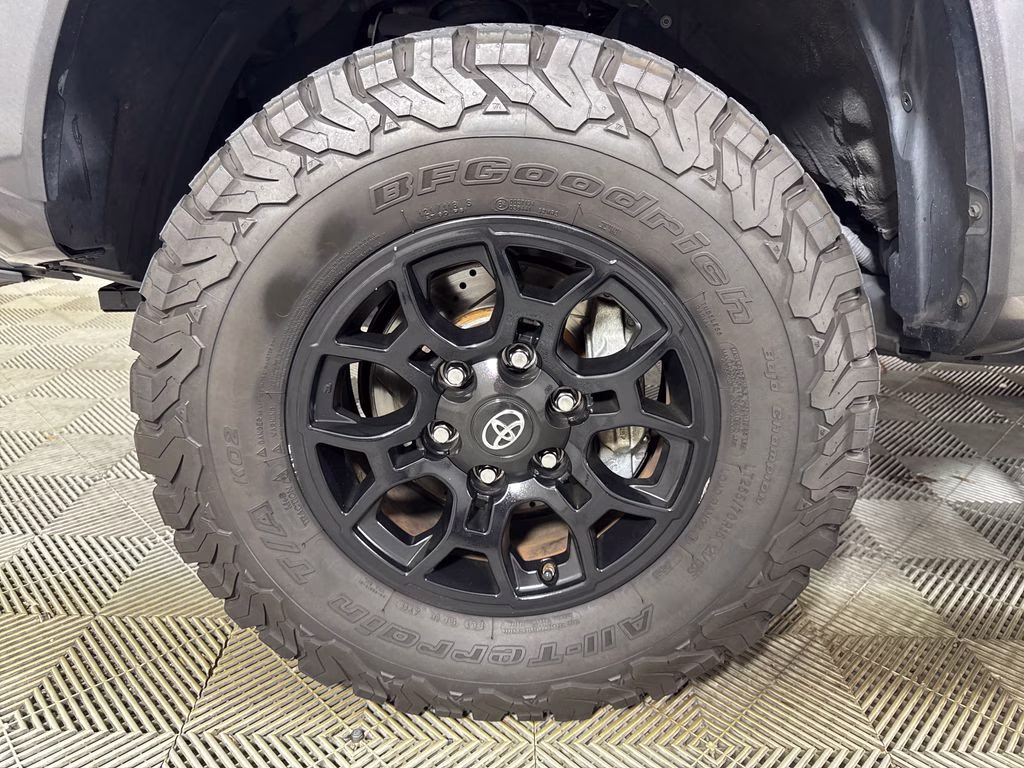 2020 Magnetic Gray Metallic Toyota Tacoma SR5 RWD Truck