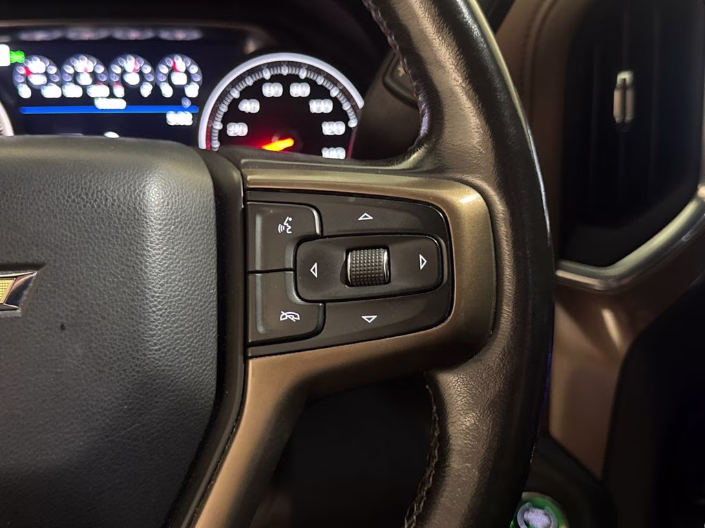2021 Iridescent Pearl Tricoat Chevrolet Silverado 1500 High Country RWD Truck