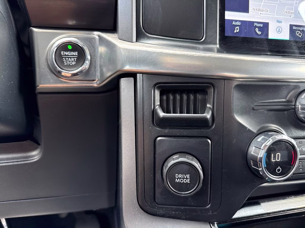 2021 Agate Black Metallic Ford F-150 Lariat RWD Truck