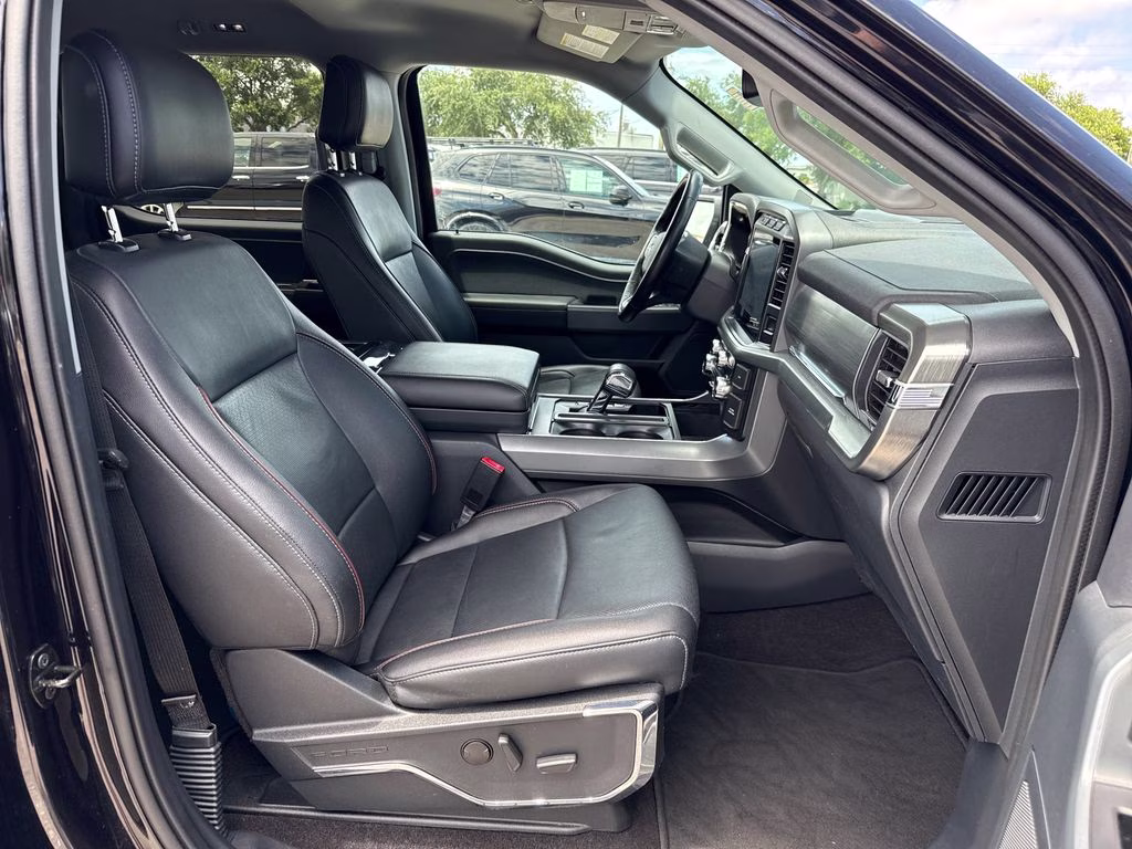 2021 Agate Black Metallic Ford F-150 Lariat RWD Truck
