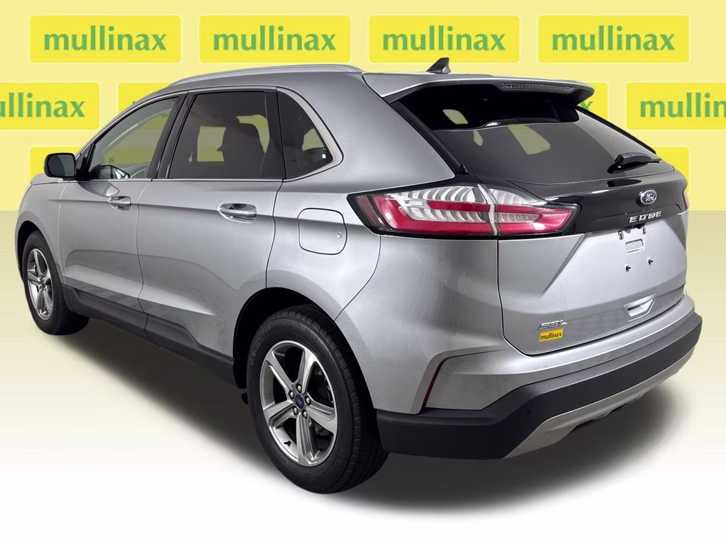 2021 Iconic Silver Metallic Ford Edge SEL FWD SUV