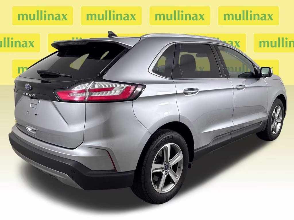 2021 Iconic Silver Metallic Ford Edge SEL FWD SUV
