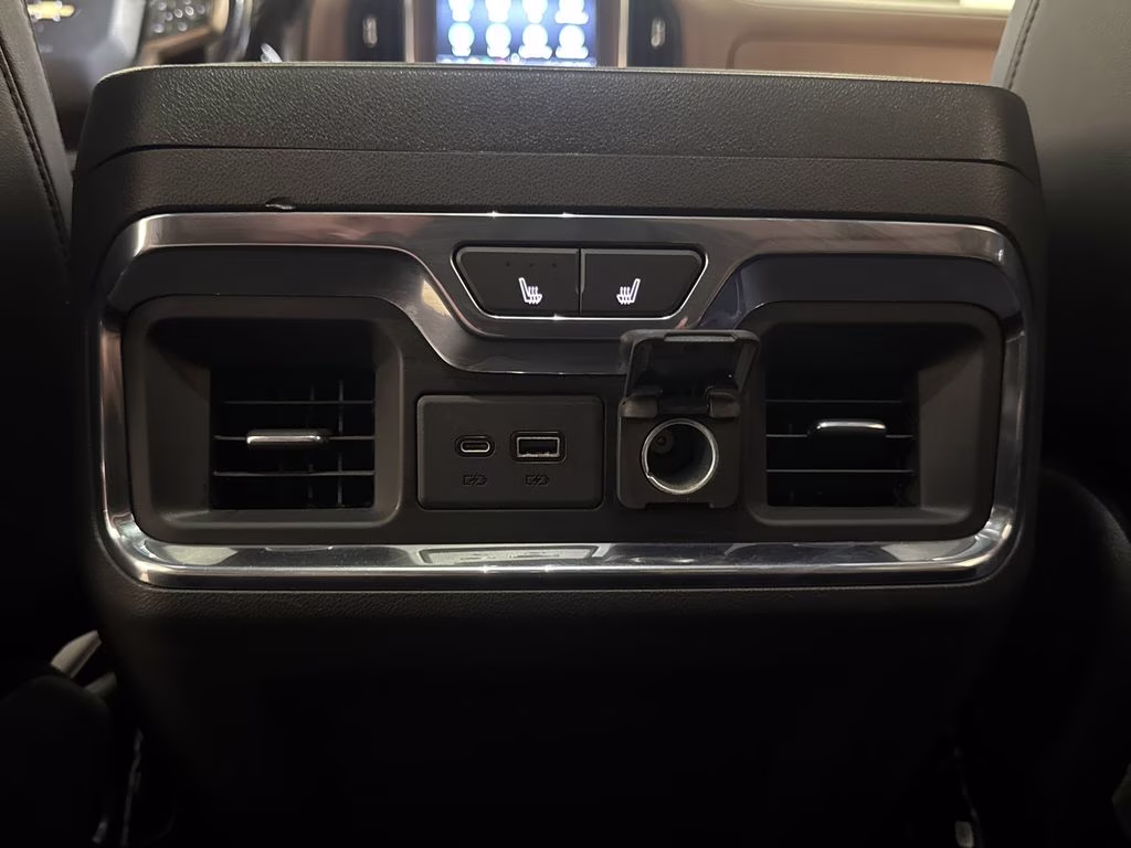2021 Iridescent Pearl Tricoat Chevrolet Silverado 1500 High Country RWD Truck