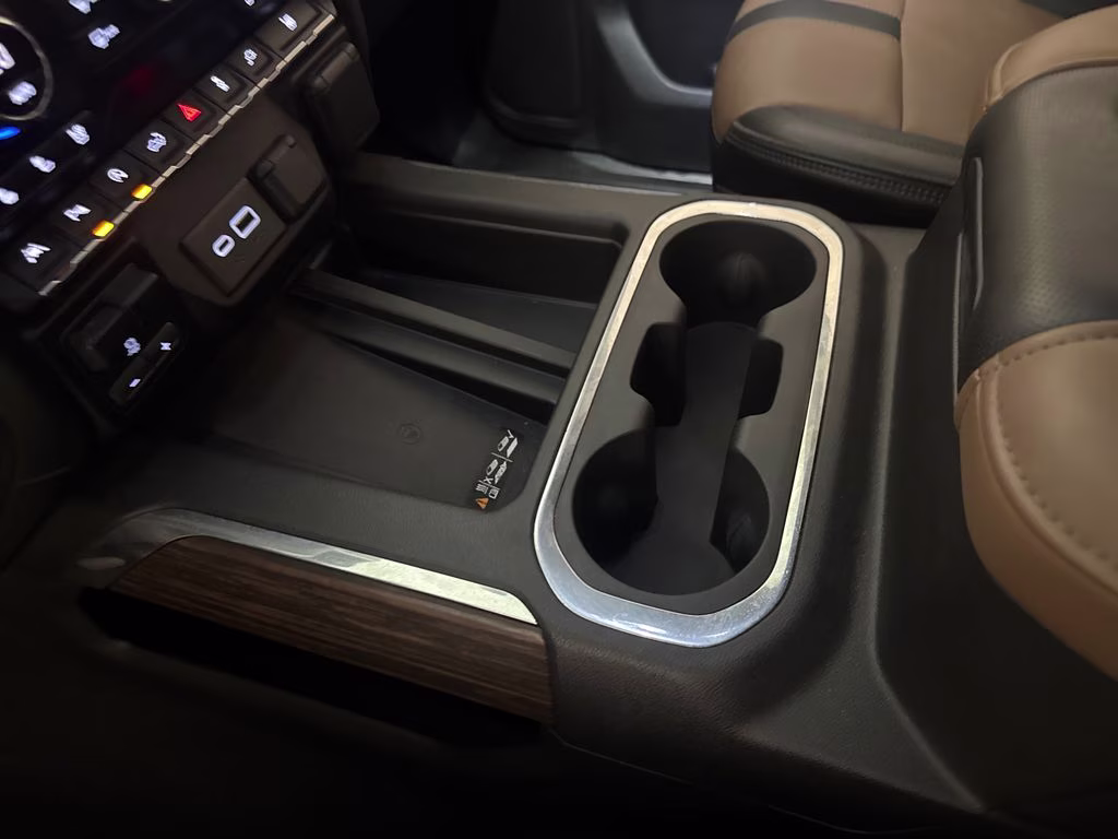 2021 Iridescent Pearl Tricoat Chevrolet Silverado 1500 High Country RWD Truck