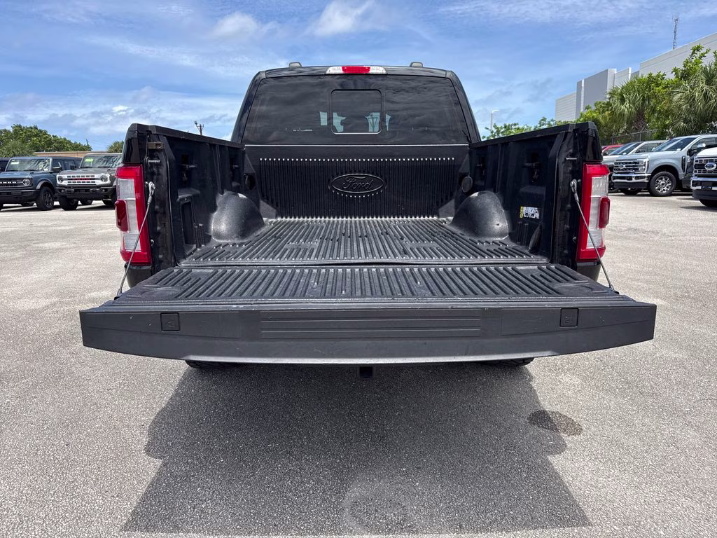 2021 Agate Black Metallic Ford F-150 Lariat RWD Truck