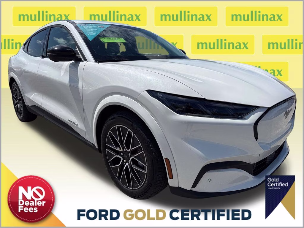 2025 Star White Metallic Tri-Coat Ford Mustang Mach-E Premium RWD SUV