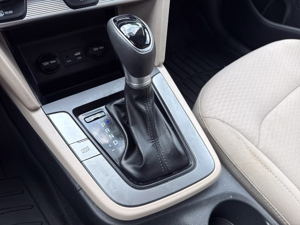2019 Quartz White Pearl Hyundai Elantra SE FWD Sedan