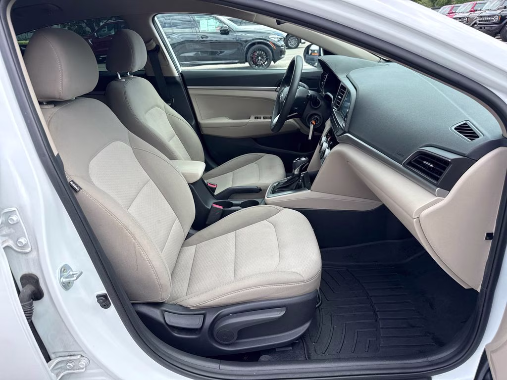 2019 Quartz White Pearl Hyundai Elantra SE FWD Sedan