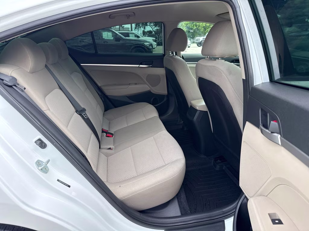 2019 Quartz White Pearl Hyundai Elantra SE FWD Sedan