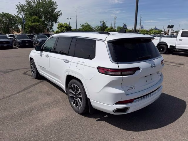 2023 Bright White Clearcoat Jeep Grand Cherokee L Overland 4X4 SUV