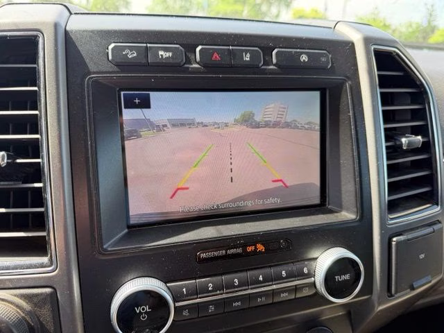 2021 Magnetic Metallic Ford Expedition Max XLT 4X4 SUV