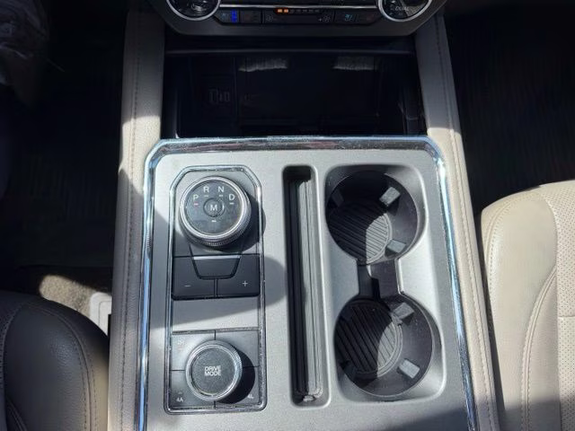 2021 Magnetic Metallic Ford Expedition Max XLT 4X4 SUV