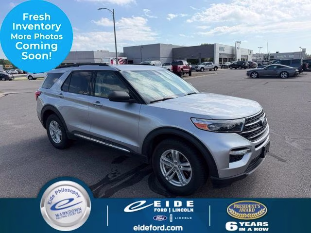 2020 Iconic Silver Metallic Ford Explorer XLT 4X4 SUV