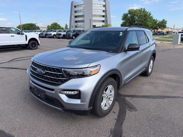 2020 Iconic Silver Metallic Ford Explorer XLT 4X4 SUV