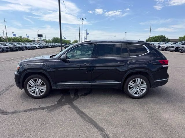 2019 Deep Black Pearl Volkswagen Atlas SEL Premium AWD SUV