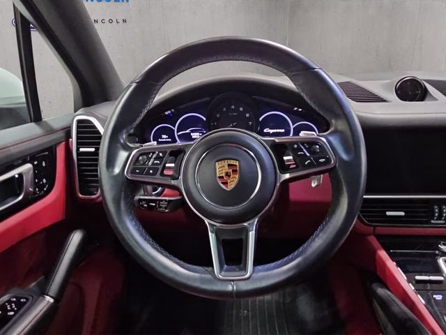 2019 White Porsche Cayenne Base AWD SUV