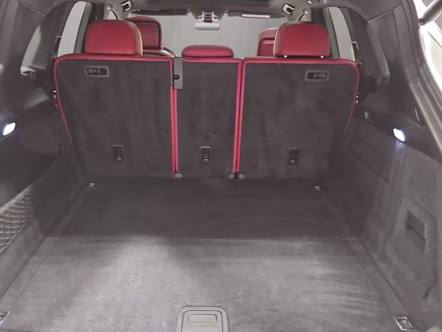 2019 White Porsche Cayenne Base AWD SUV