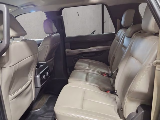 2021 Magnetic Metallic Ford Expedition Max XLT 4X4 SUV