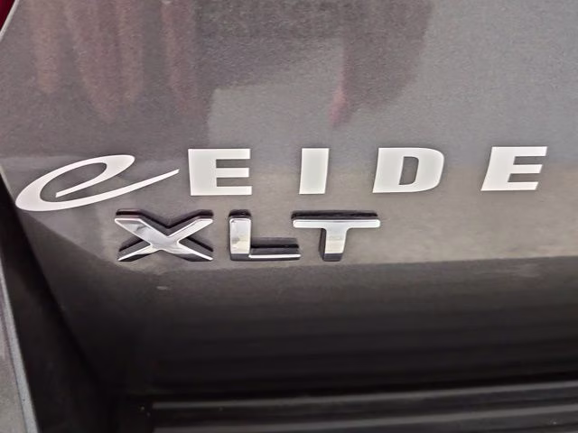 2021 Magnetic Metallic Ford Expedition Max XLT 4X4 SUV