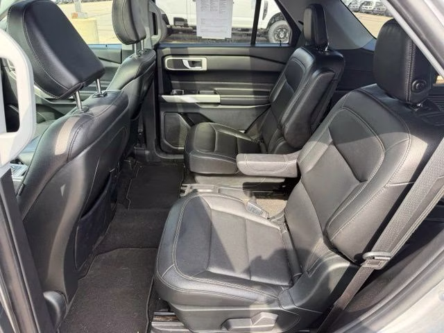 2020 Iconic Silver Metallic Ford Explorer XLT 4X4 SUV