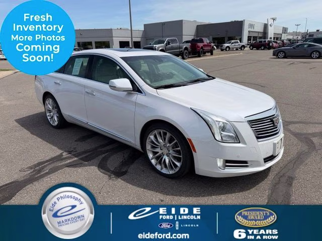2017 Crystal White Tricoat Cadillac XTS Platinum AWD Sedan