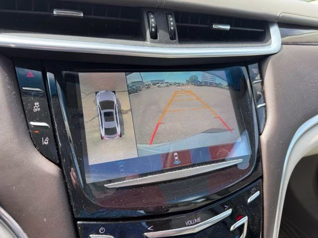 2017 Crystal White Tricoat Cadillac XTS Platinum AWD Sedan