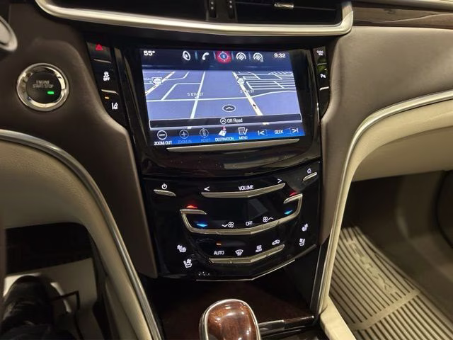 2017 Crystal White Tricoat Cadillac XTS Platinum AWD Sedan