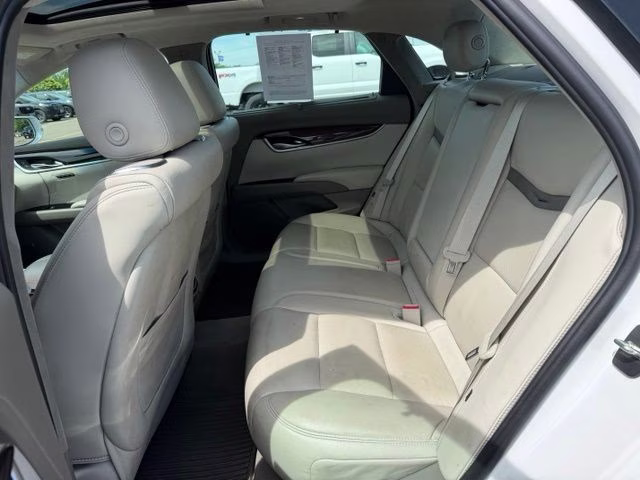 2017 Crystal White Tricoat Cadillac XTS Platinum AWD Sedan
